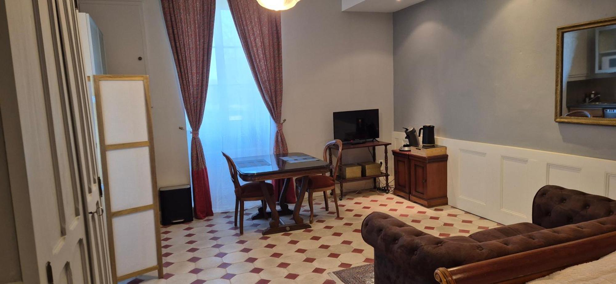 Chateau La Hussardiere Dampierre-sur-Salon 外观 照片
